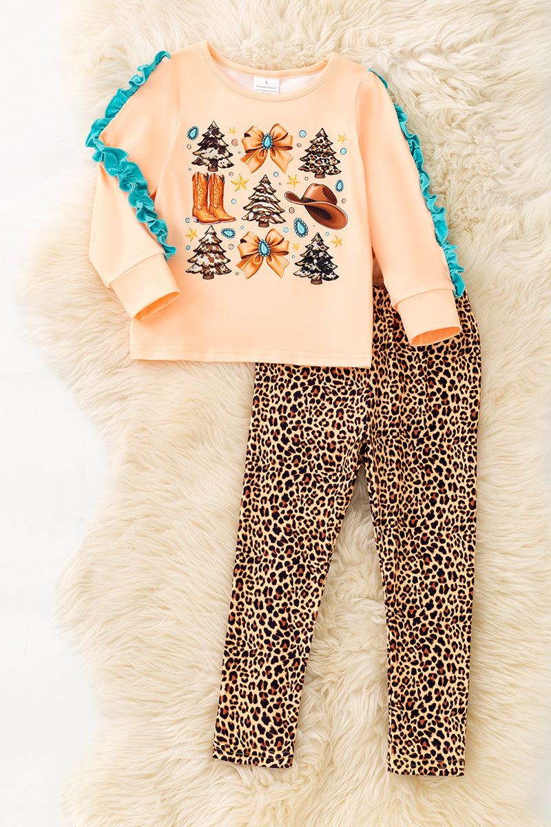 Western Christmas printed top with ruffle trim on sleeves and leopard leggings. OFG61534 AMY