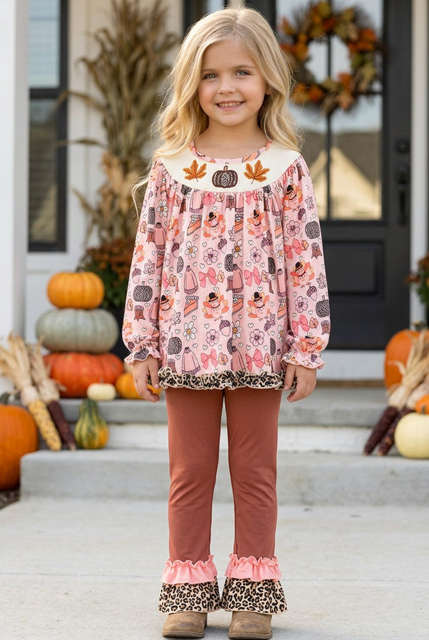 Thanksgiving, turkey printed tunic and pants. OFG61879