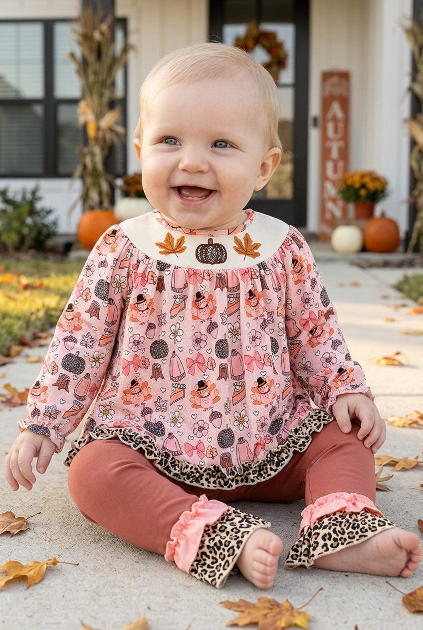 Thanksgiving, turkey printed tunic and pants. OFG61879