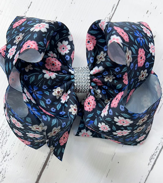 Floral navy blue double layer with alligator clip. 6.5"