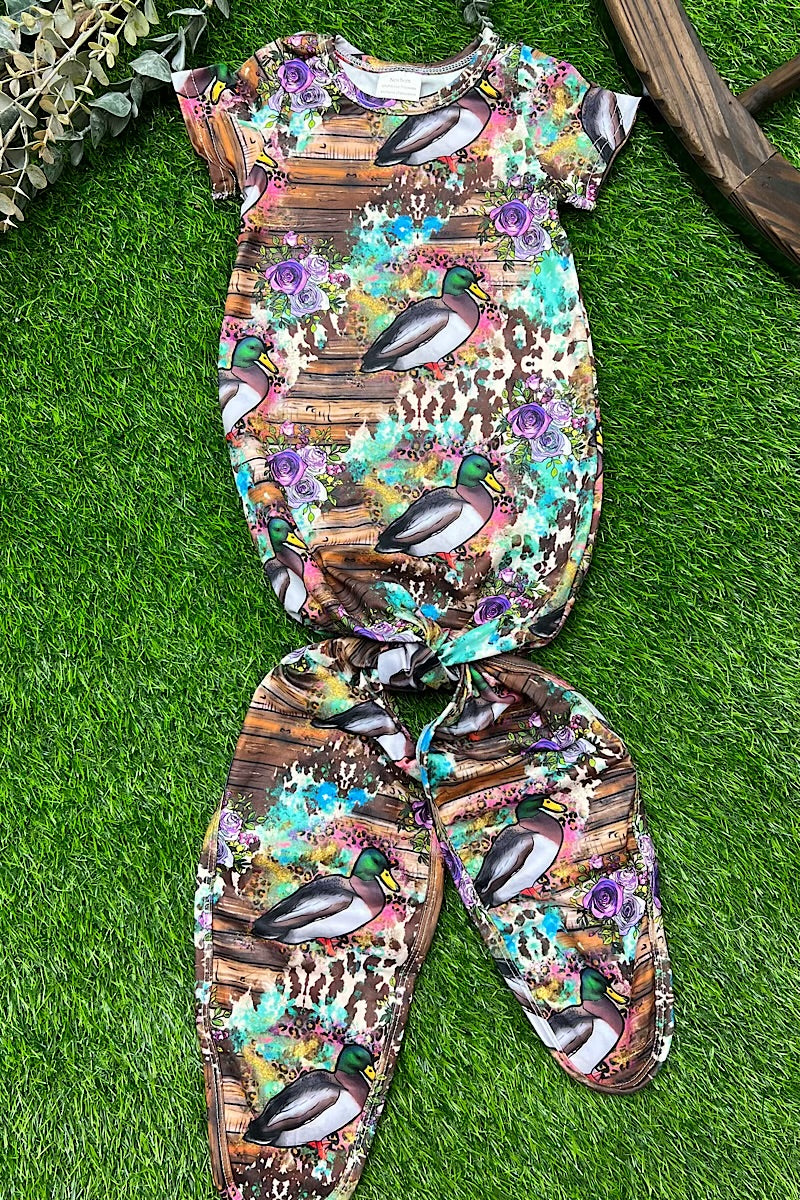 DUCK PRINTED BABY GOWN. TT-20424