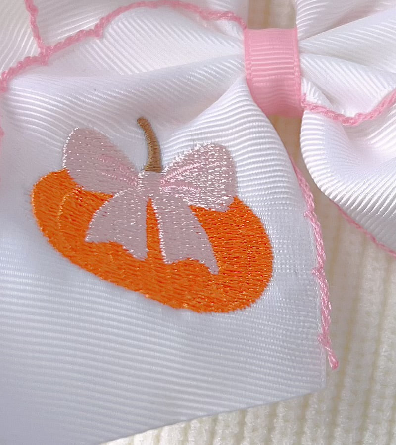 Embroidered pumpkin moon stitch hair bows. BW-DSG-5152