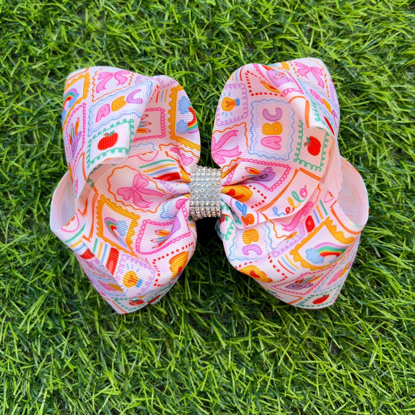 Abc, bow, light bulb back to school printed hair bows. BW-DSG-5146