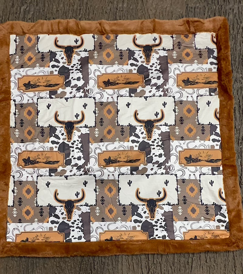 32 inch X 32 inch bull skull and cow printed baby blanket. BL0508-8-32*32inches