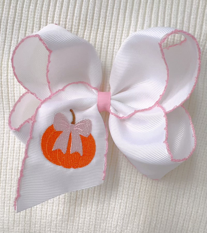 Embroidered pumpkin moon stitch hair bows. BW-DSG-5152