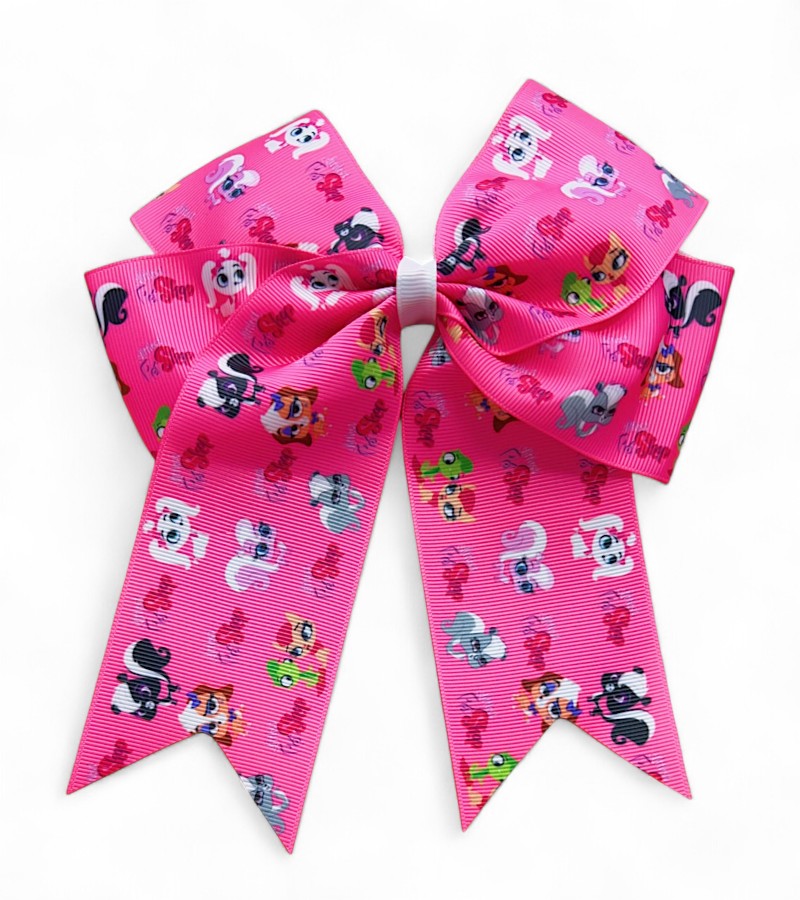 6.5" X 7.5" Fun character printed coquette bows.