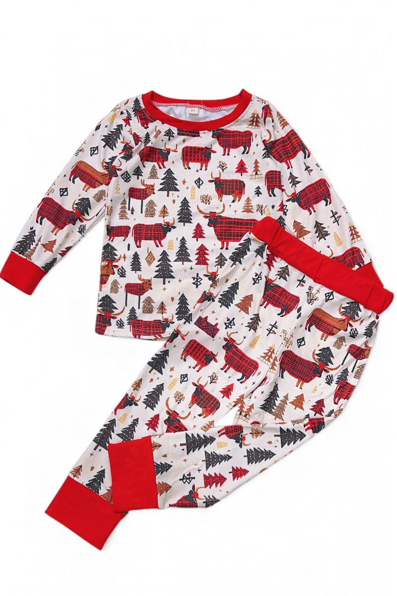 Plaid bull printed pajama set.