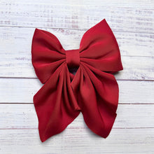 Load image into Gallery viewer, Super cute toddler bows with alligator clip.
