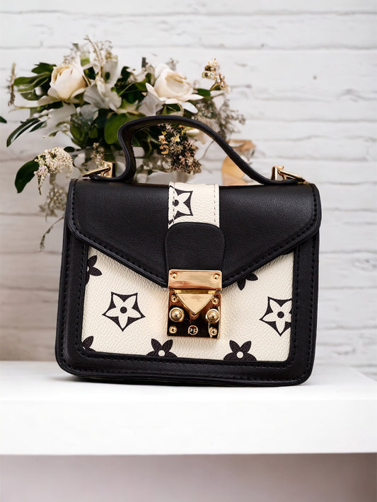 BLACK & CREAM INSPIRED MINI PURSE FOR GIRLS. BBG65203015 M